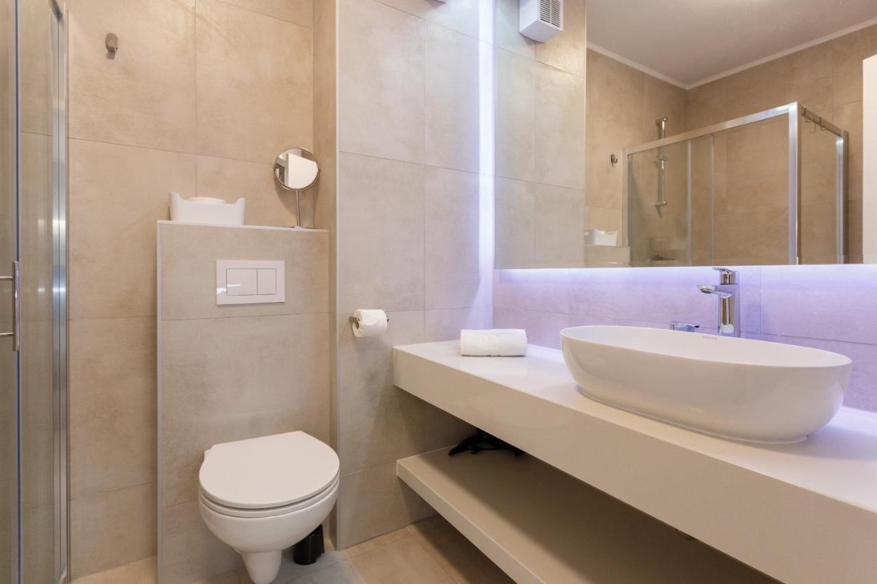 Apartments Sindy And Mendy With Parking Space In The Garage Dubrovnik Exterior photo