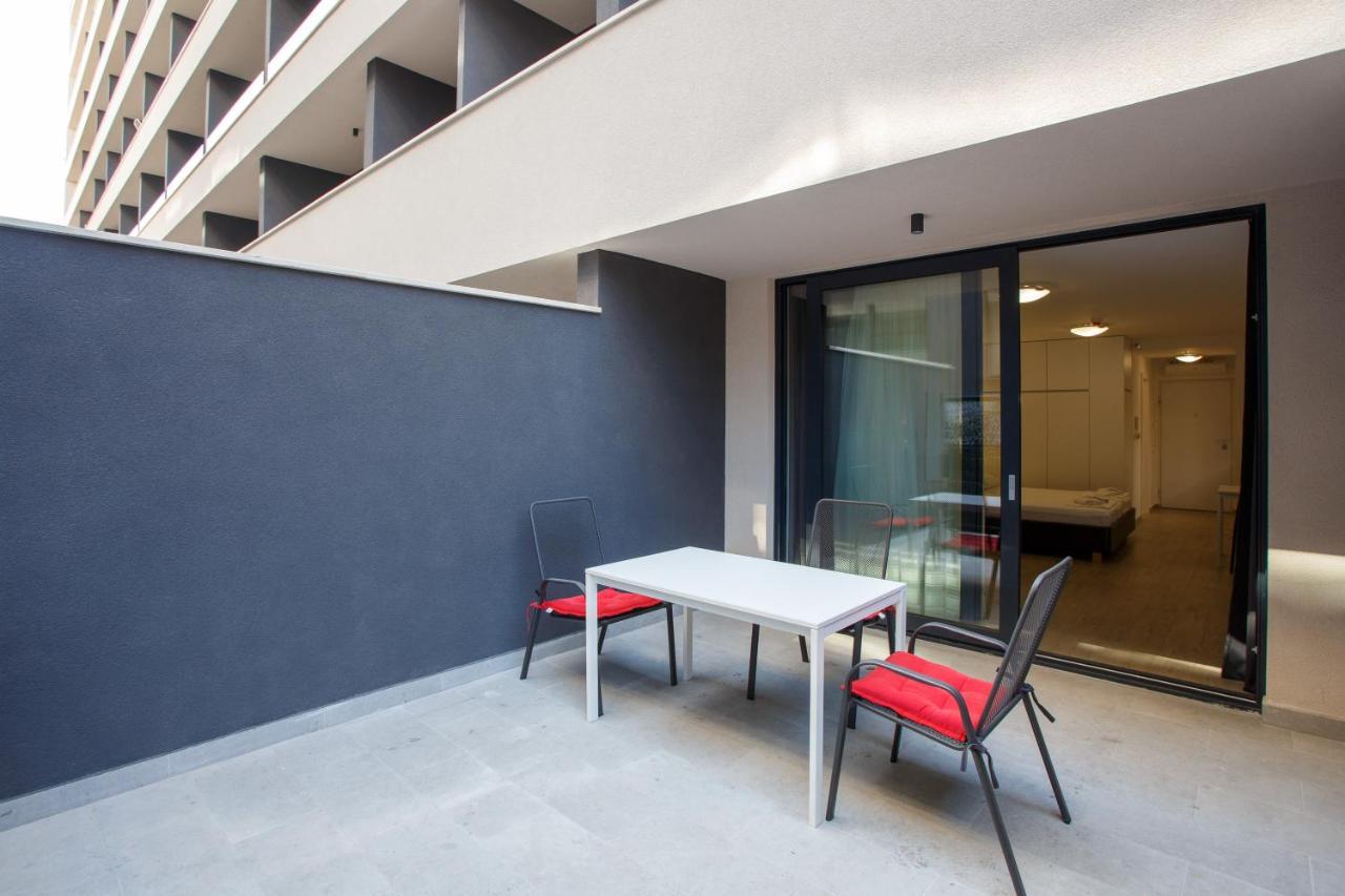 Apartments Sindy And Mendy With Parking Space In The Garage Dubrovnik Room photo